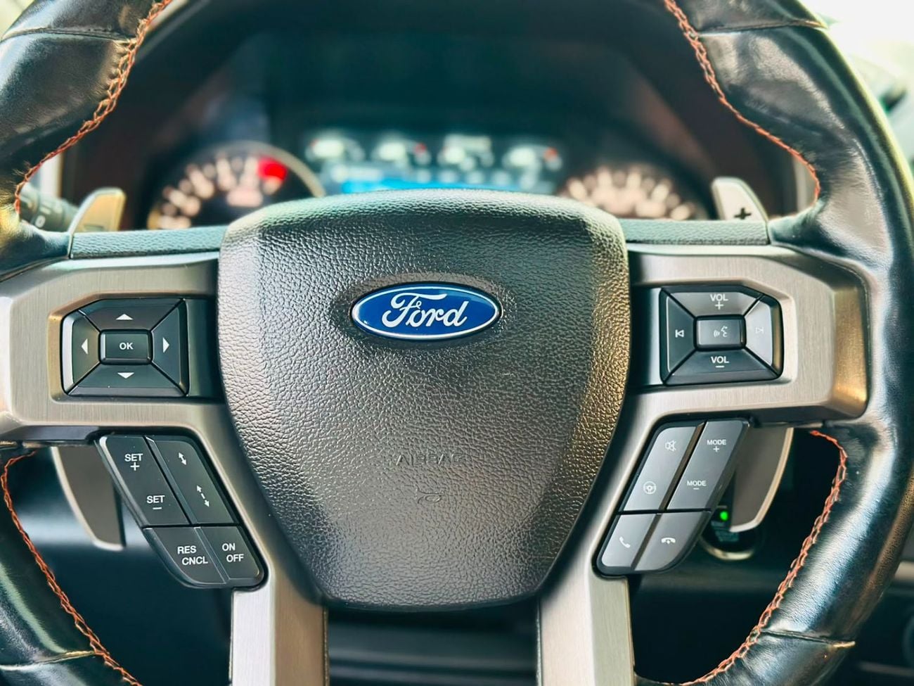 Ford F-150 RAPTOR SUPER CAB