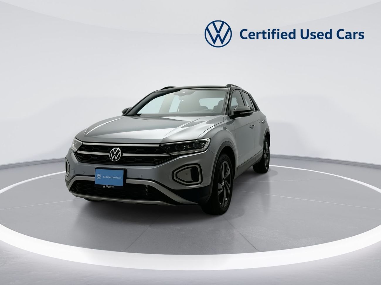 Volkswagen T-ROC STYLE with Black Style Package 1.4L | 17,100 AED SAVINGS from New Car | Upgraded Alloys & Prem