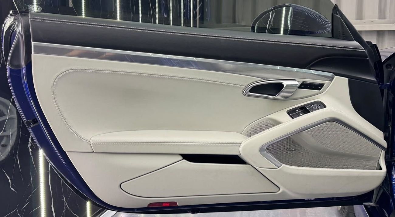 Porsche 718 Cayman Style Edition