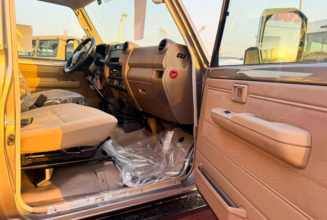 تويوتا لاند كروزر 70 LC71 LX