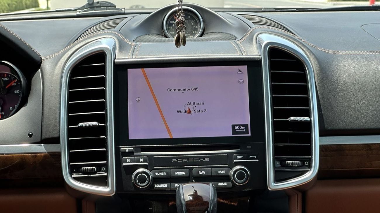 Porsche Cayenne S Platinum Edition 2018 GCC Full Service History