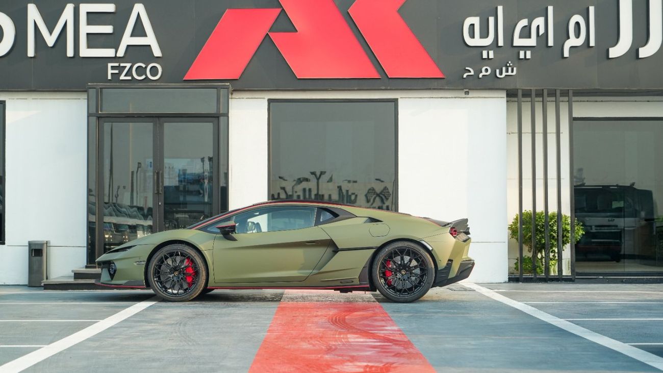 لامبورغيني تيمياراريو سبورتيفا أخضر عسكري مطفي 2026MY للتصدير فقط