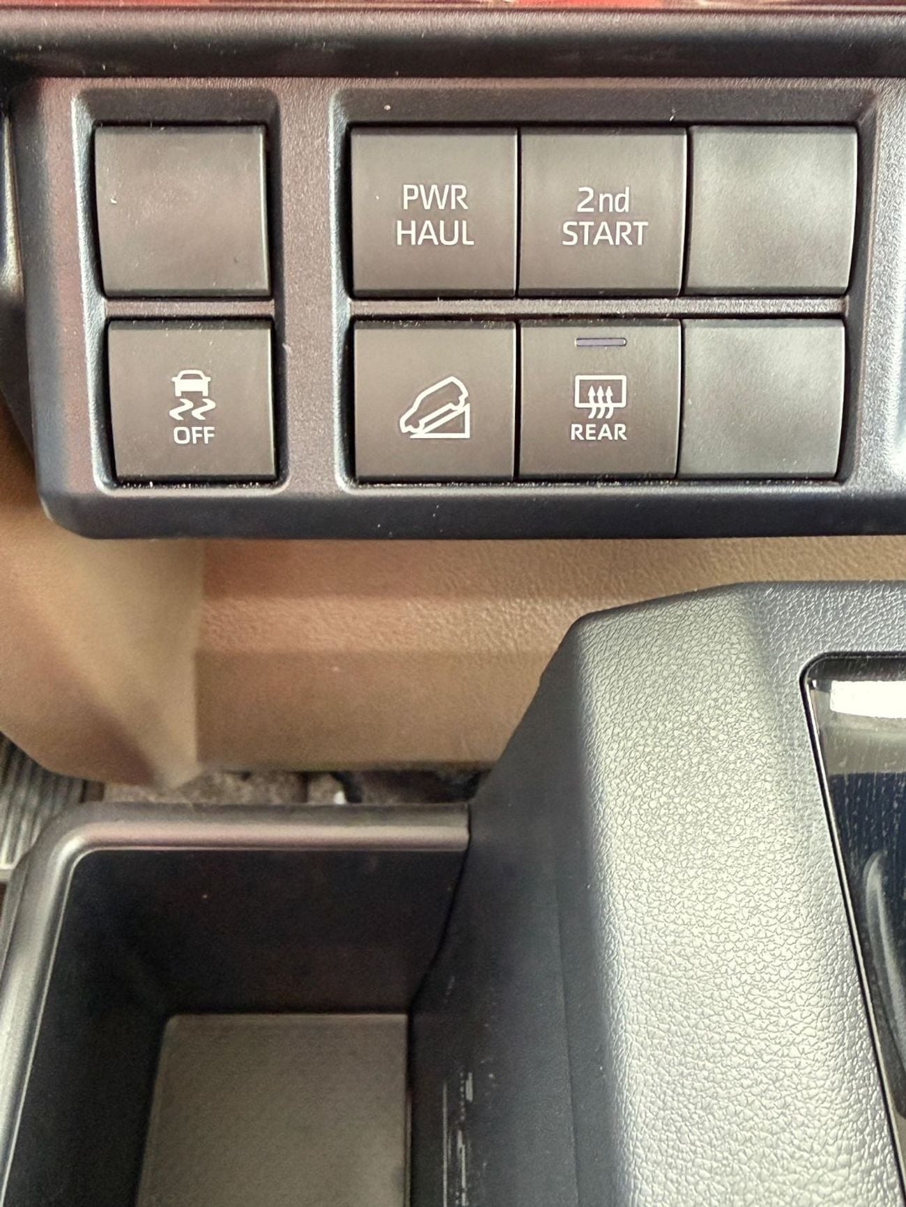 تويوتا لاند كروزر 70 LC76 HT VXR