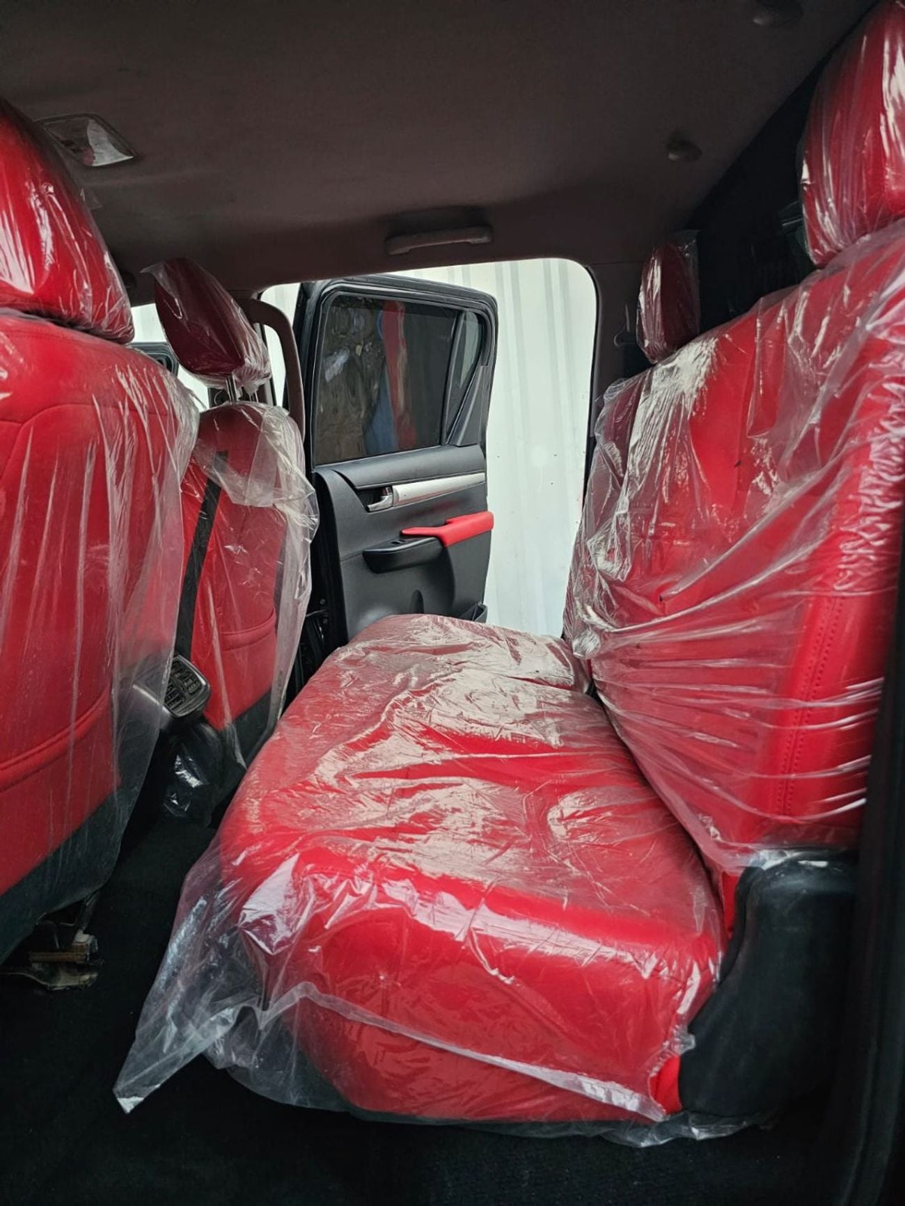 Toyota Hilux 2016model upgrade 2024Model adventure 2.7L petrol Engine Colour Black Transmission Automatic Interio