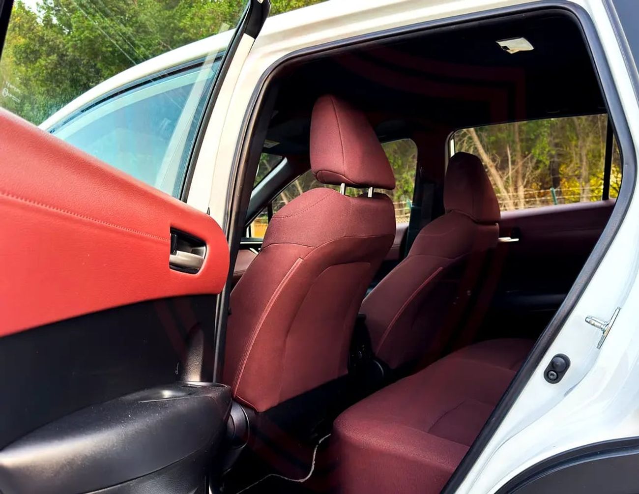 تويوتا كورولا كروس 1.8L | | GCC | Accident Free | Excellent Condition | 1025 P.M