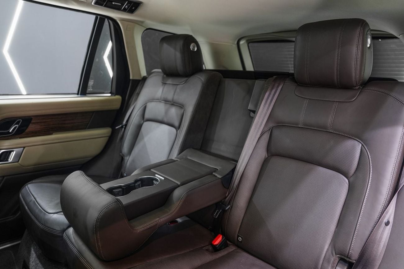 Land Rover Range Rover VOGUE SE LWB 2019 Range Rover Vogue SE Supercharged LWB, Advanced Driver Assistance Pack, Panoramic Roof, GCC Spe