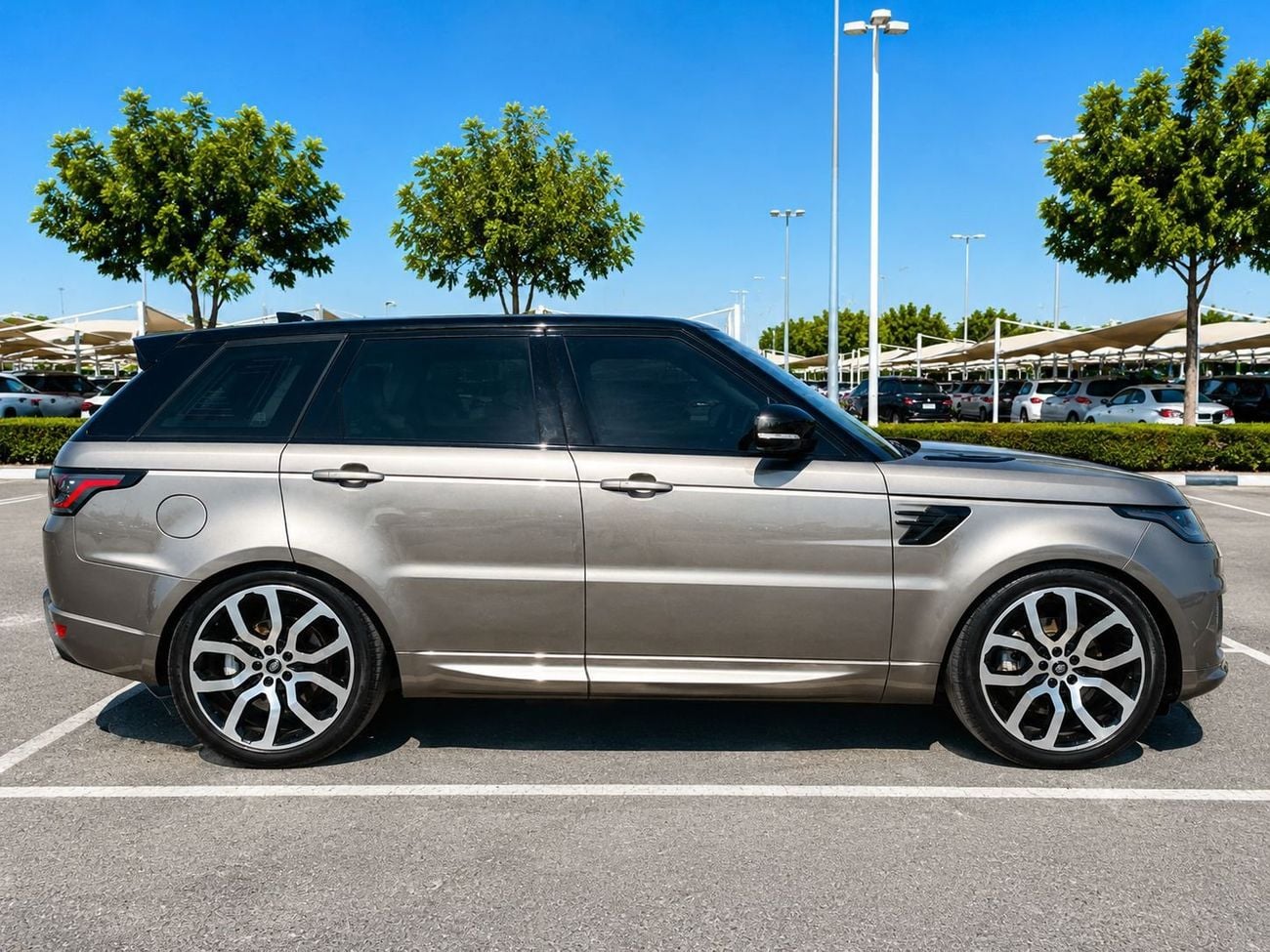 Land Rover Range Rover Sport SE RHD