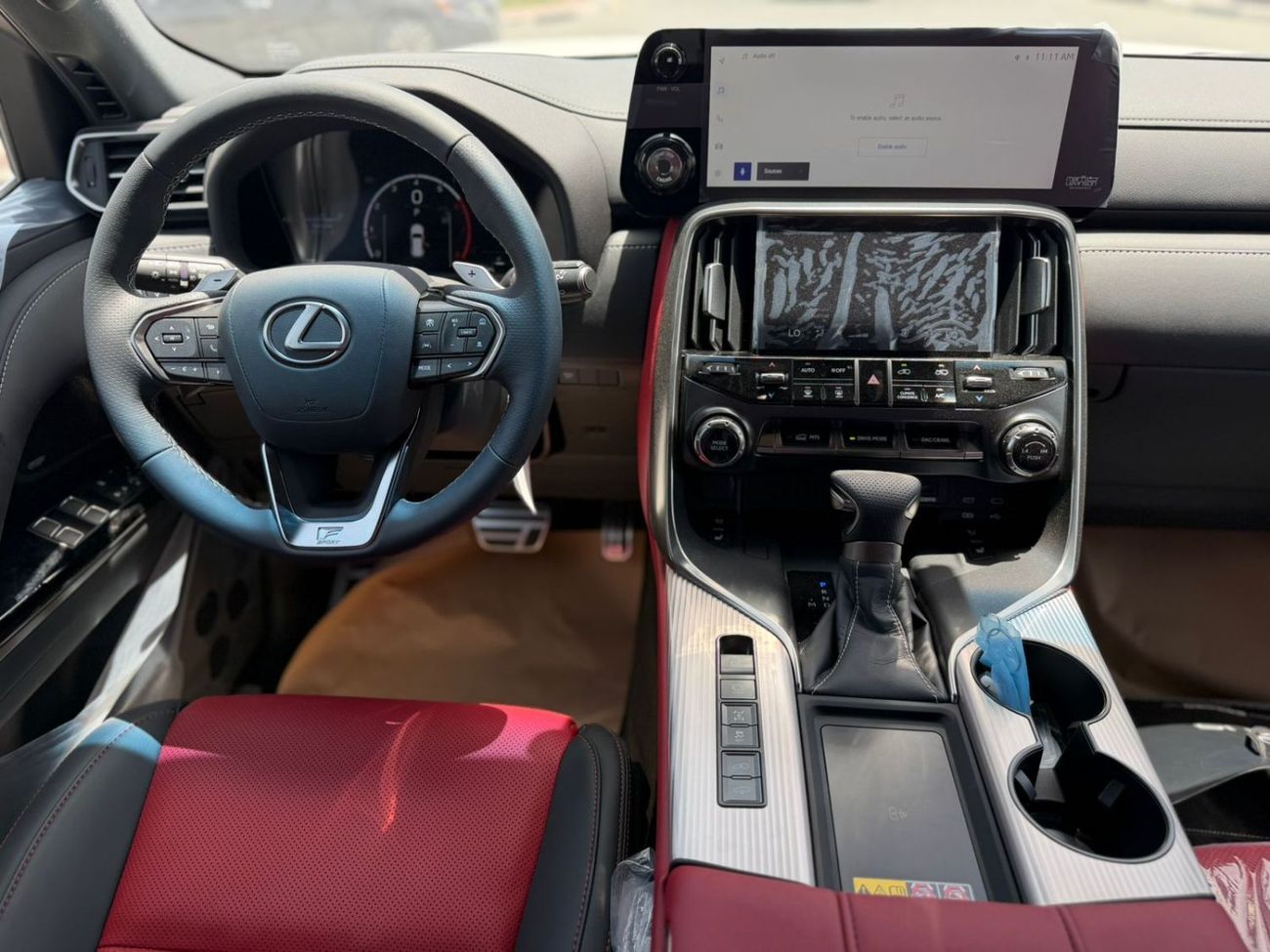 لكزس LX 600 SIGNATURE LEXUS LX600 3.5L twin turbo Model 2026