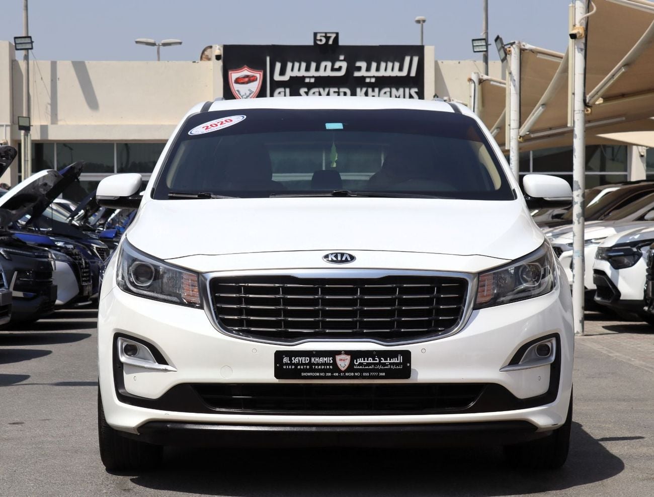 Kia Carnival EX ACCIDENTS FREE - GCC - PERFECT CONDITION INSIDE OUT - MID OPTION