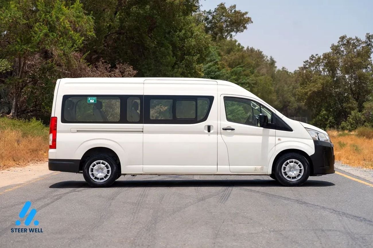 Toyota Hiace GL 2022 | H300 3.5L Petrol Manual 13-Seater Passenger Van | GCC Specs