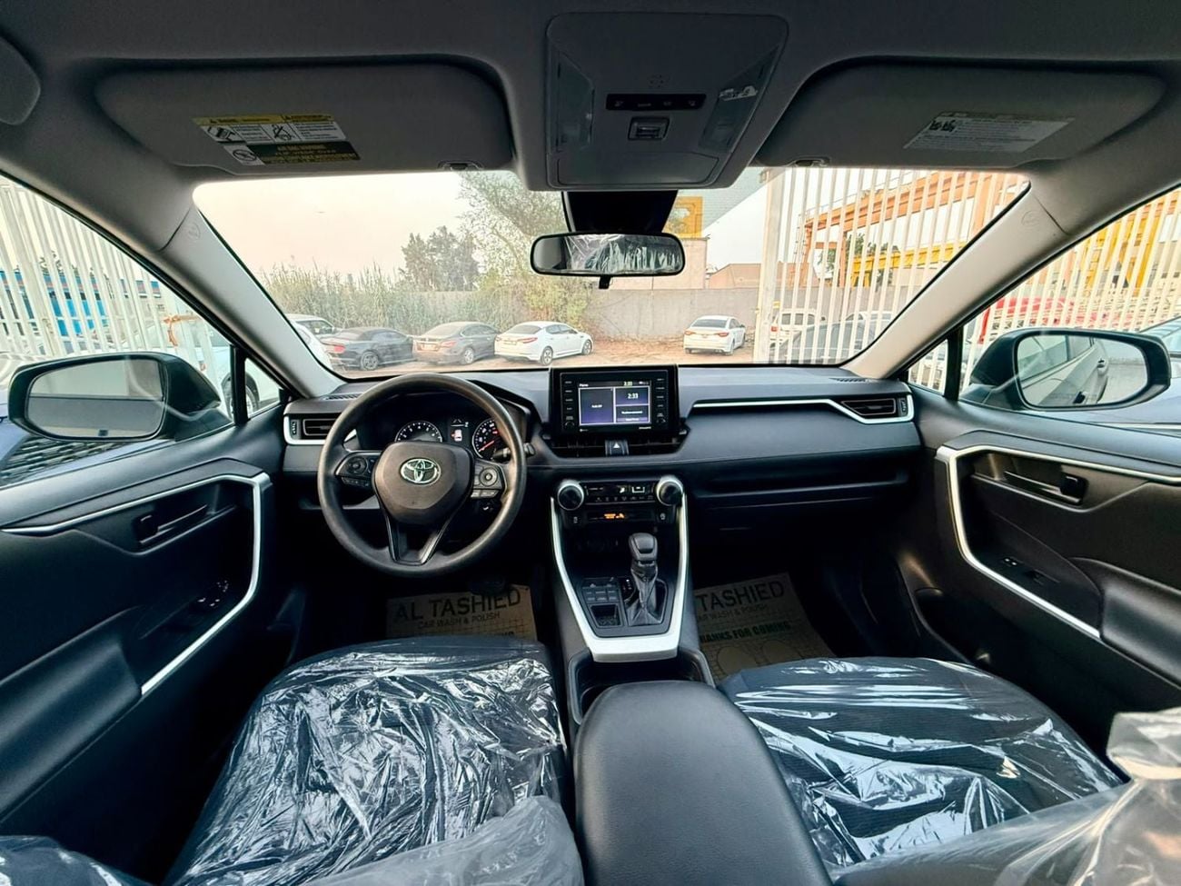 Toyota RAV4 LE