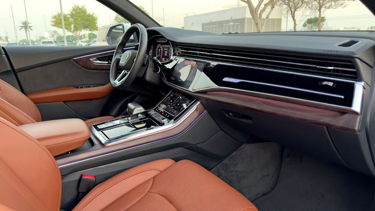 Audi Q8 55 TFSI S-LINE 2019 Audi Q8 55TFSI Quattro S Line, GCC Specifications