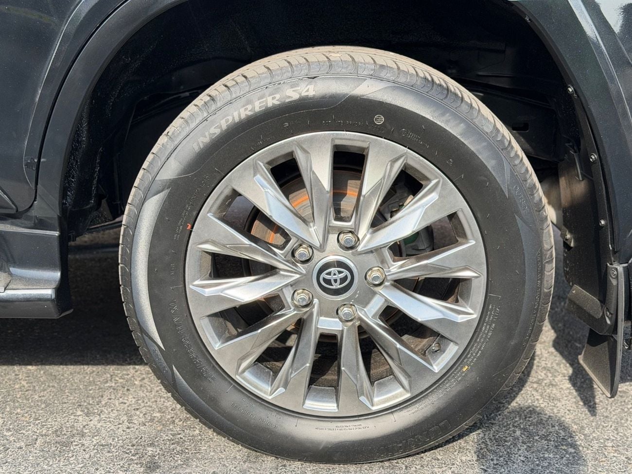 Toyota Land Cruiser GXR