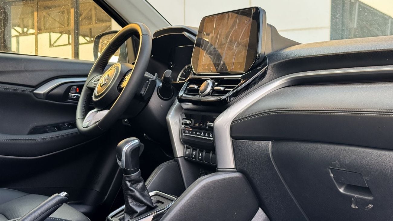 Suzuki Grand Vitara GLX 4x2 2025 0Kms Brand NEW GCC 1.5L HEV