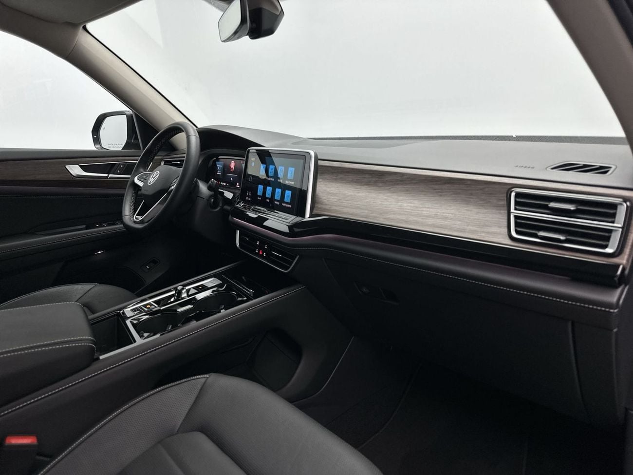 Volkswagen Teramont COMFORTLINE Facelift 2.0L | Ex-Demo Car | Luxury 7-Seater | Leather Interior
