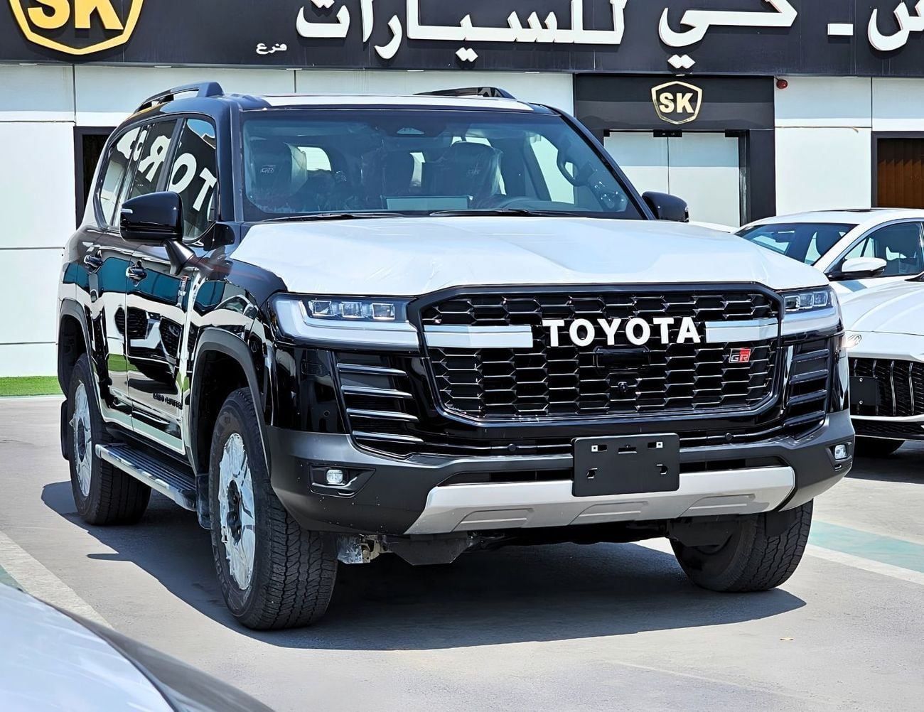 Toyota Land Cruiser GR SPORT HYBRID || 3.5L V6 4WD A/T | FULL OPTION (CODE # LC3HGR)