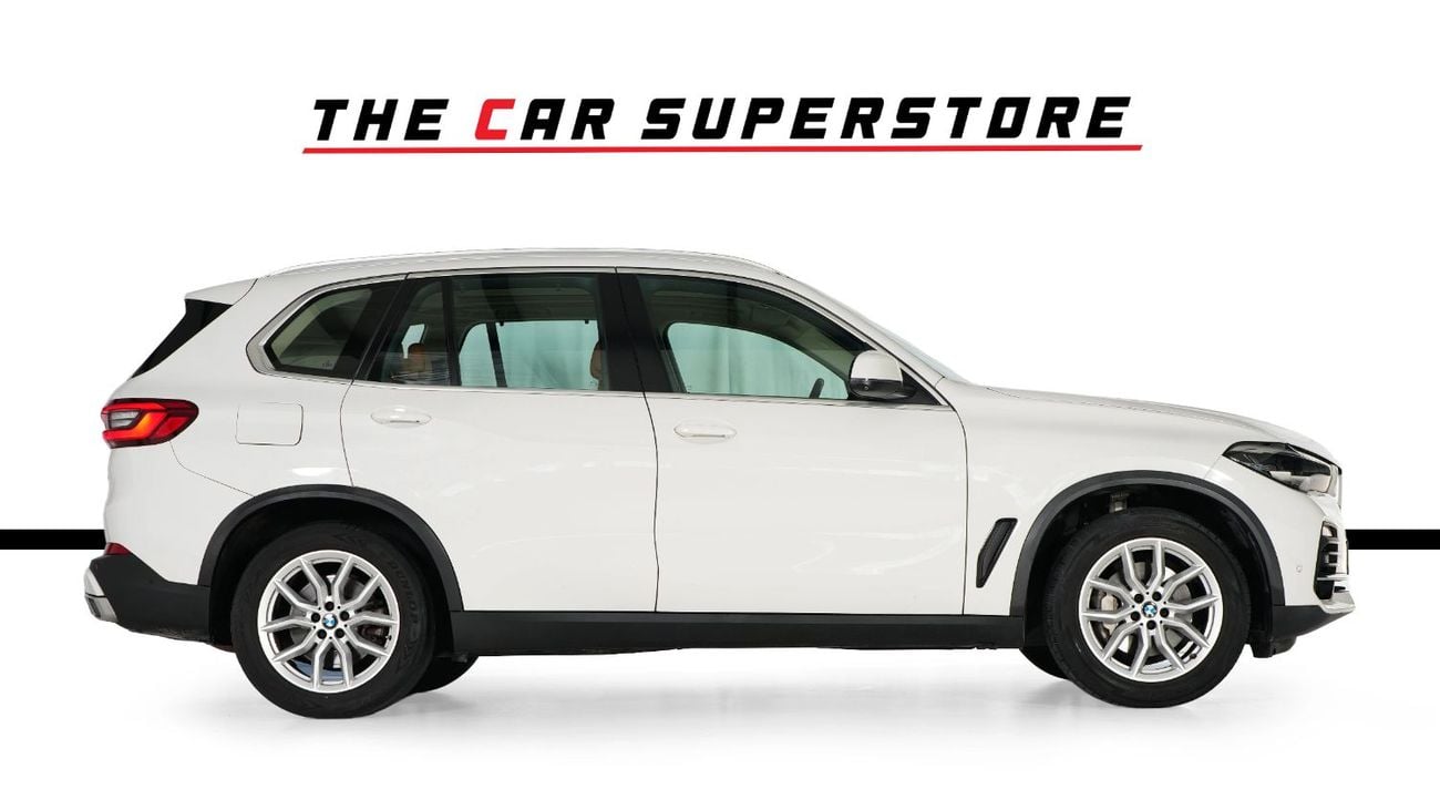 BMW X5 40i EXCLUSIVE 40i X-Drive-GCC-BMW Full Service History-Mint Condition-Pearl White