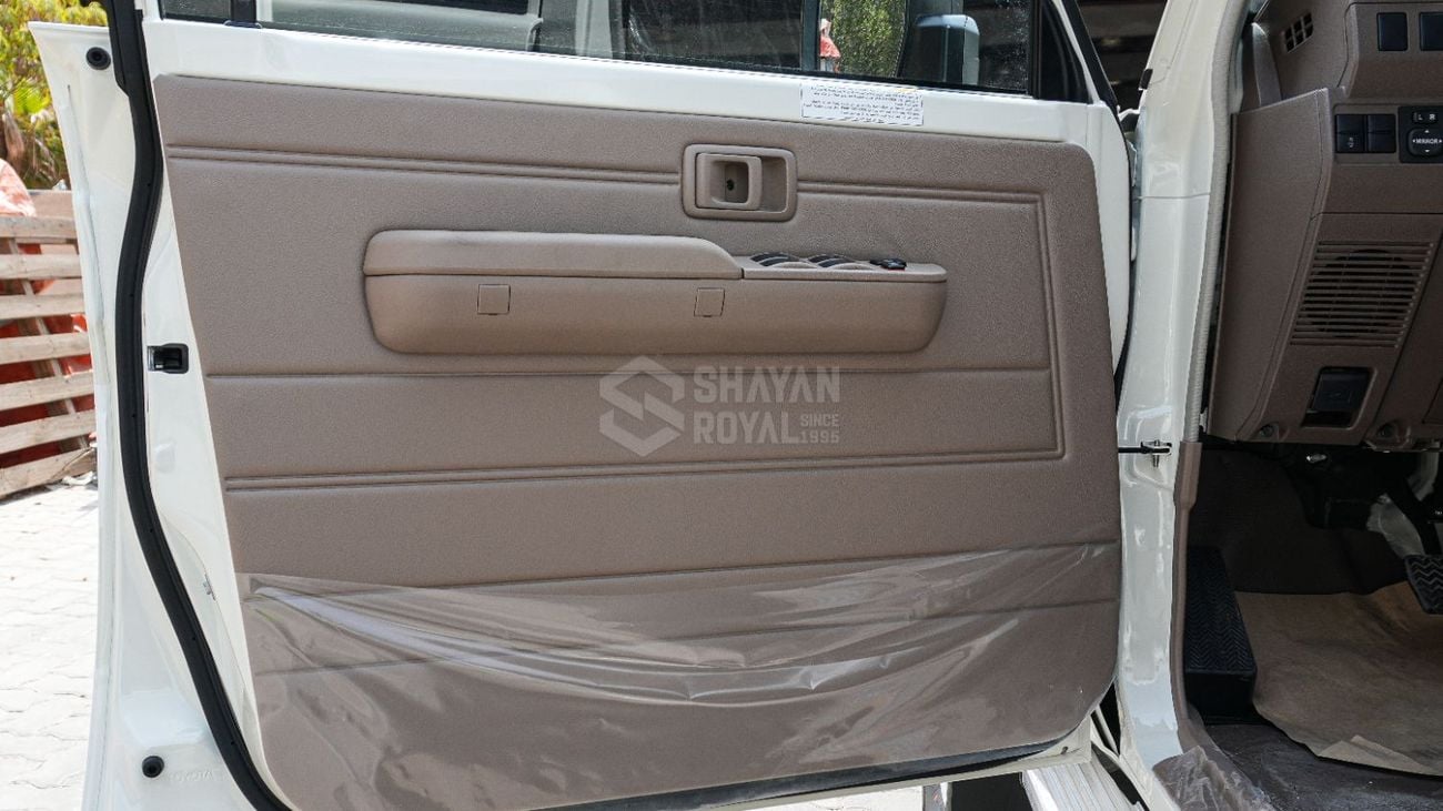 Toyota Land Cruiser Pick Up LC79 2.8L DIESEL DC AT WITH DIFF_LOCK 2026MY