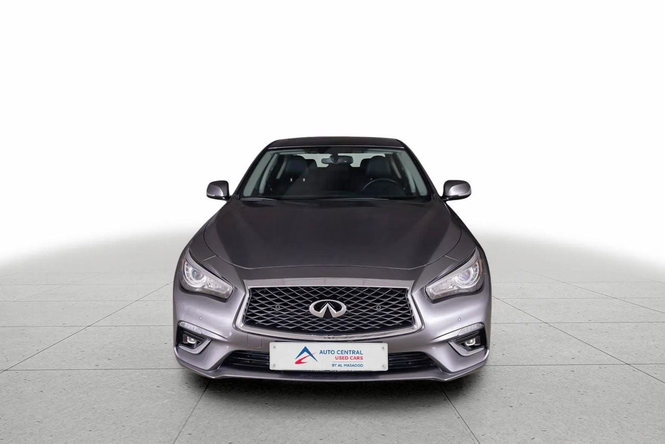 Infiniti Q50 LUXE 3.0