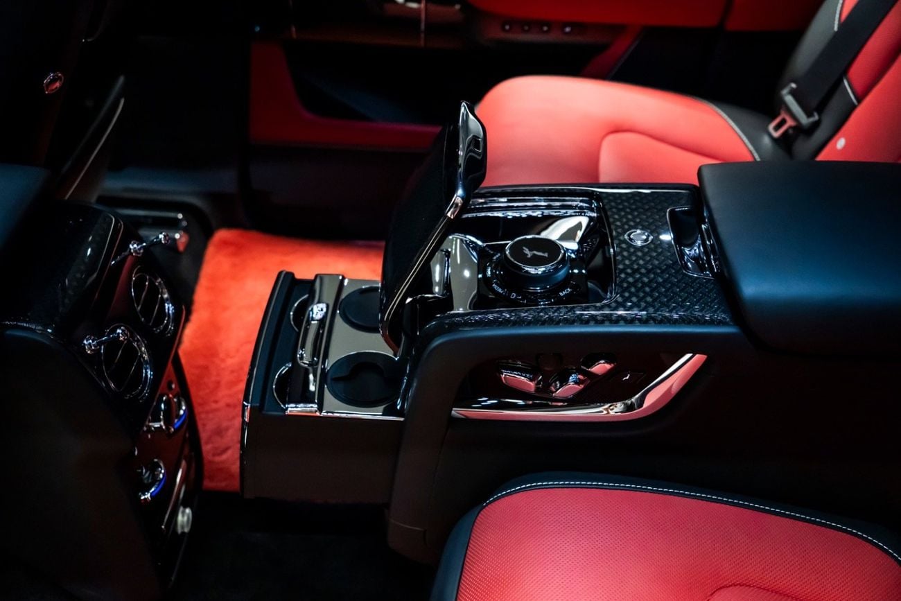Rolls Royce Cullinan BLACK BADGE
