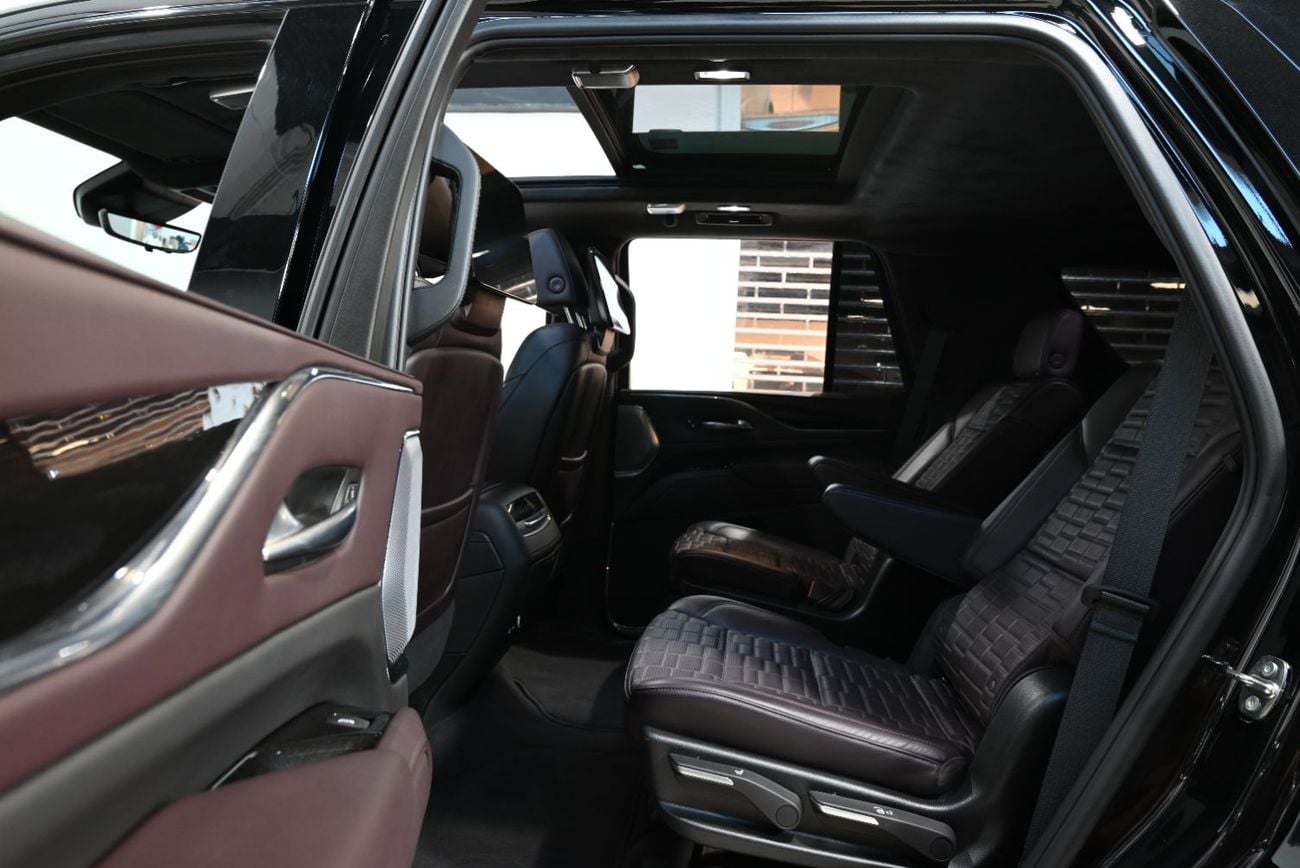 Cadillac Escalade SPORT PLATINUM 2024 Cadillac Escalade Sport Platinum, 8/2028 Cadillac Warranty And Service Pack, GCC