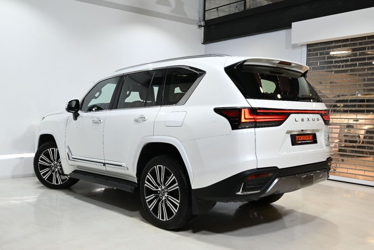 Lexus LX600 SIGNATURE 2023 Lexus LX600, Service History, 1 Year Warranty, Excellent Condition, Full PPF, GCC