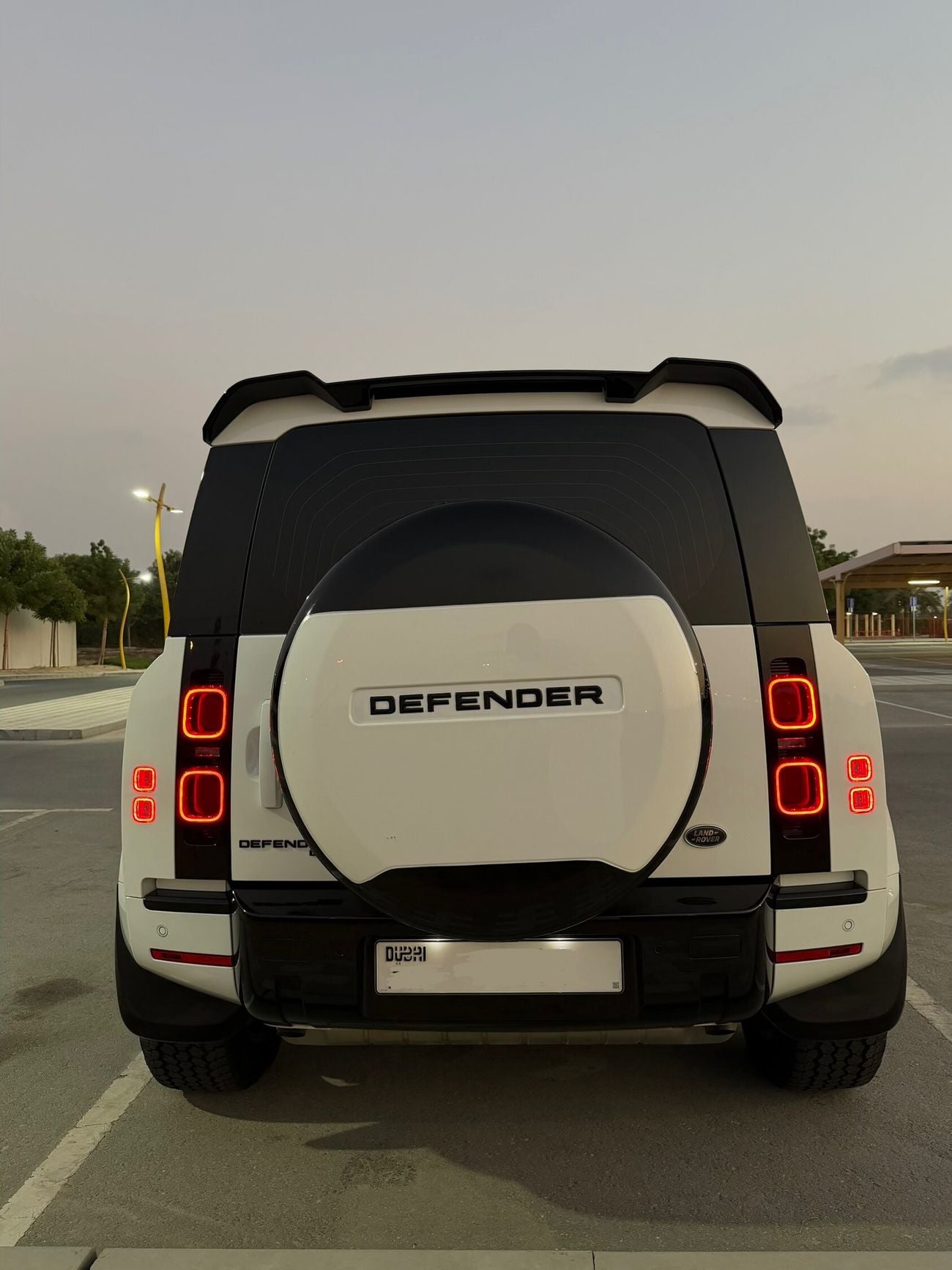 Land Rover Defender 110 HSE P400
