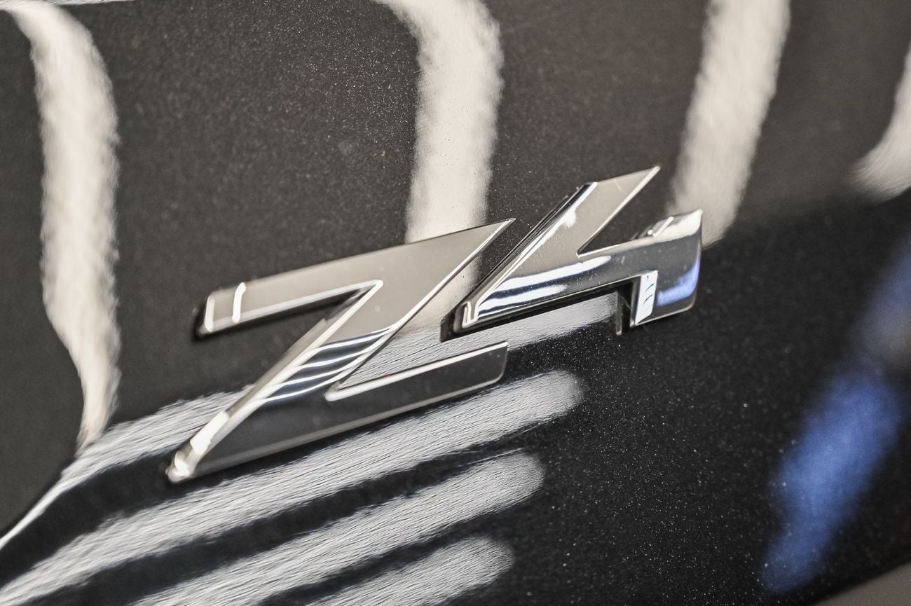 بي أم دبليو Z4 sDrive 30i M SPORT PACK مواصفات خليجية | سجل صيانة كامل | عقد صيانة بي إم دبليو