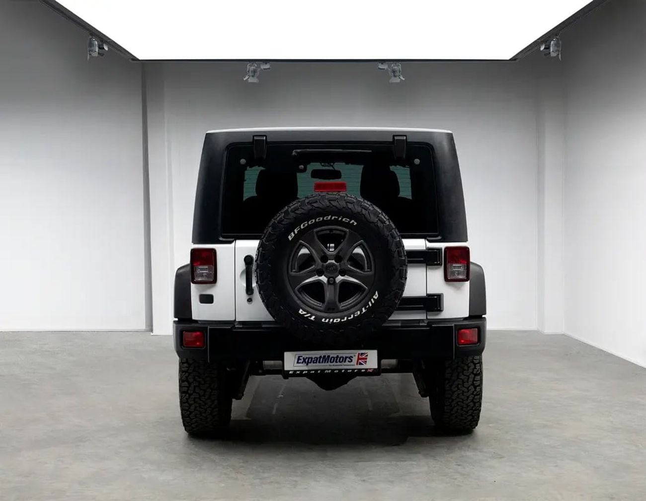 جيب رانجلر سبورت 3DR 4x4 SUV • Full Service History • GCC