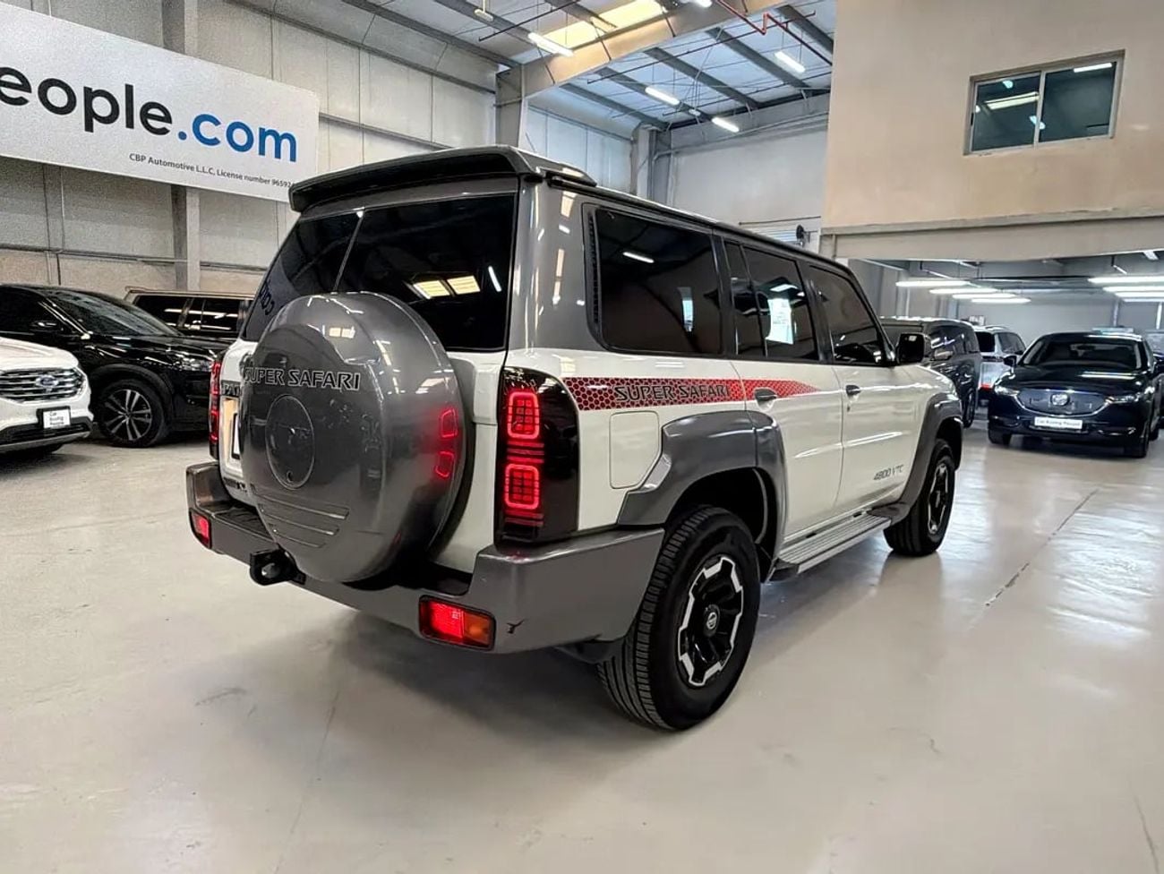 Nissan Patrol SUPER SAFARI 2,526pm Zero Down Available Super Safari GCC Specs