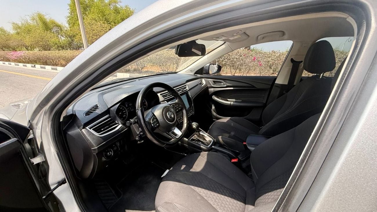 MG 5 STANDARD