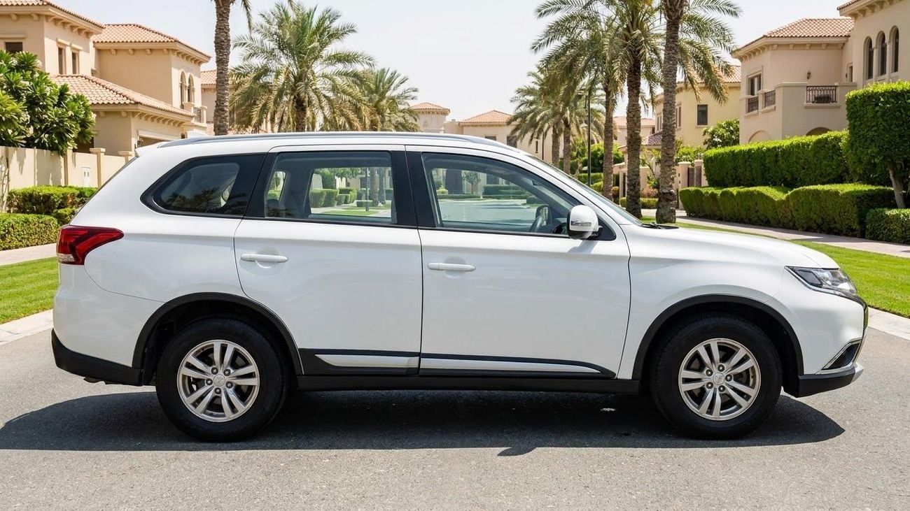 Mitsubishi Outlander 2017 | AED 817/Month | 0 DP | 30 Day Return | Warranty | Service History