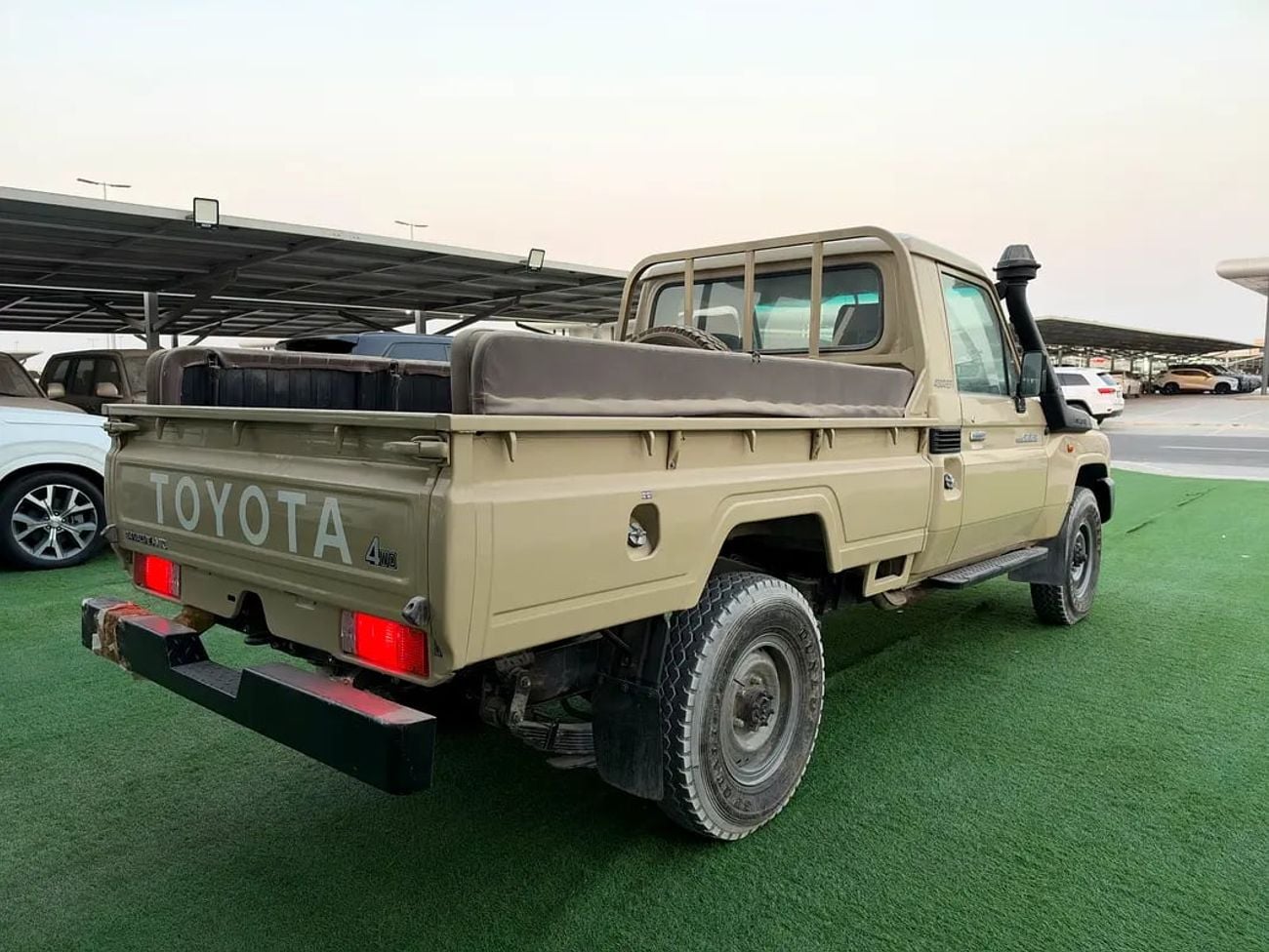 تويوتا لاند كروزر 70 LC79 إل إكس LC 79 Base GCC Specs