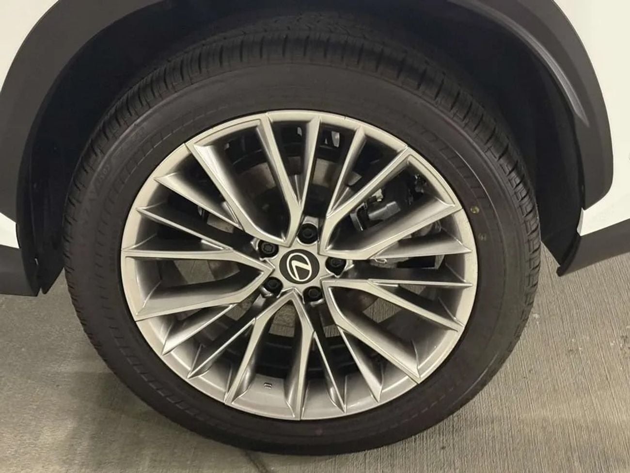 لكزس NX350h PLATINUM