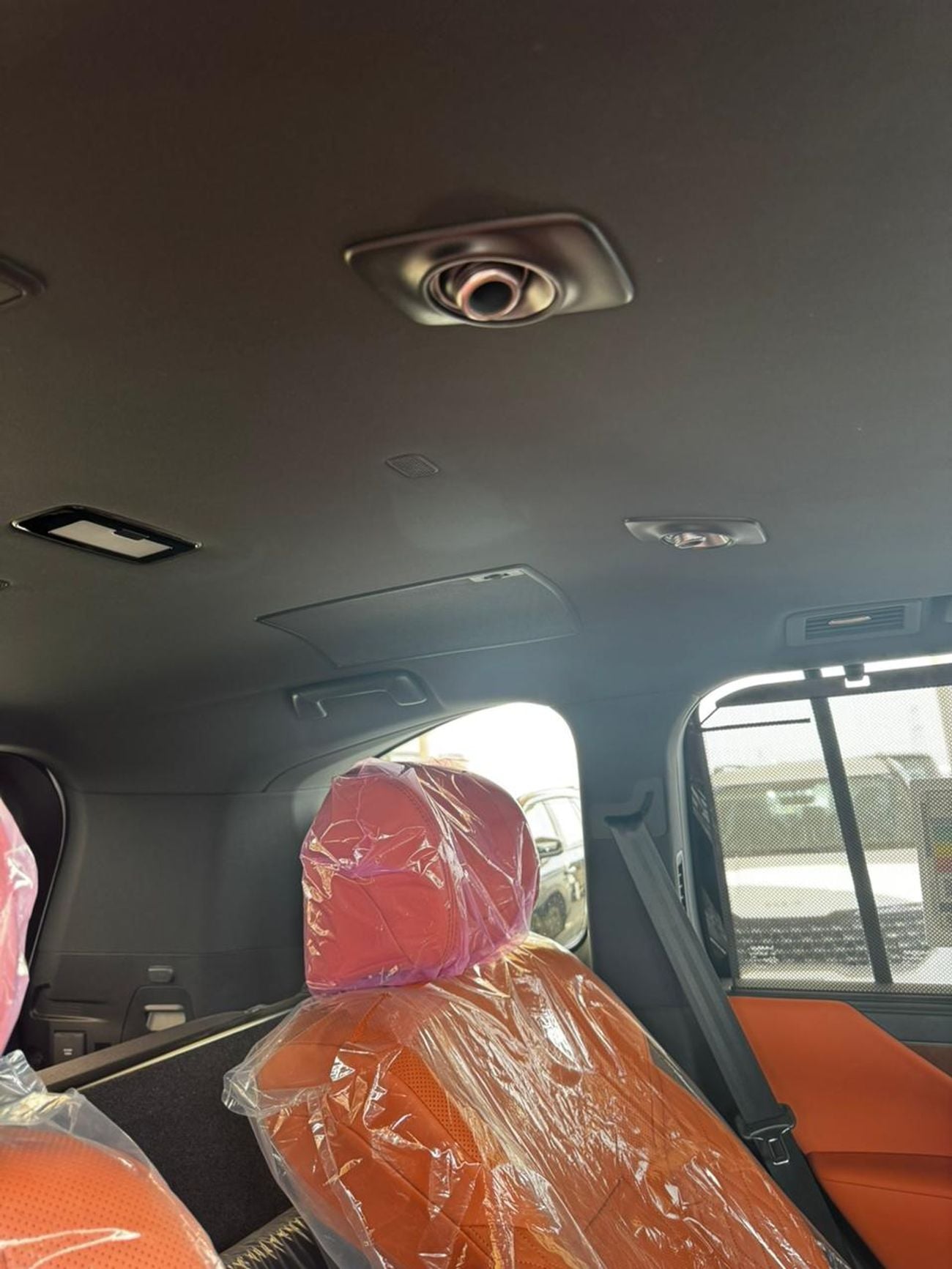 لكزس LX 700h VIP لكزس LX700h VIP كورو