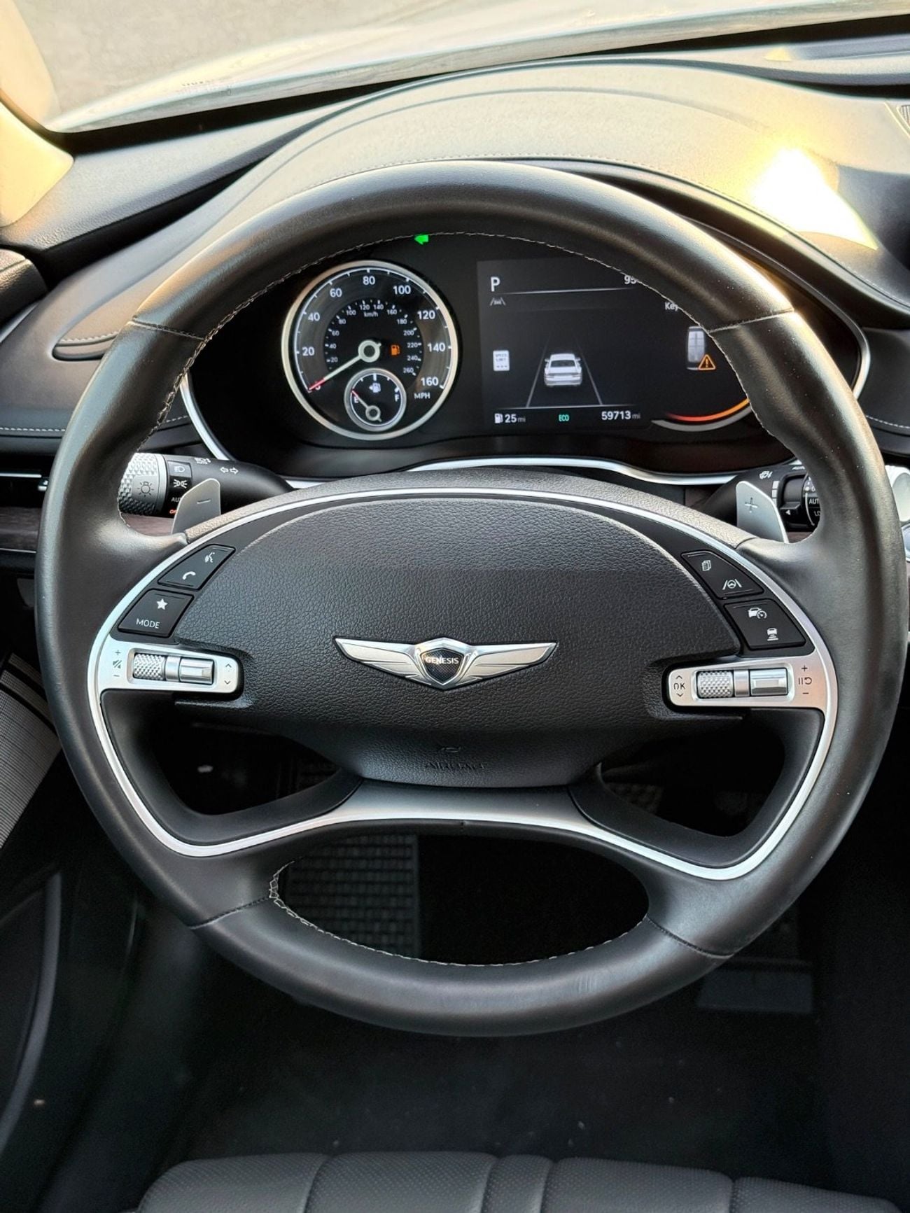 Genesis G80 Premium 2.5L luxury option