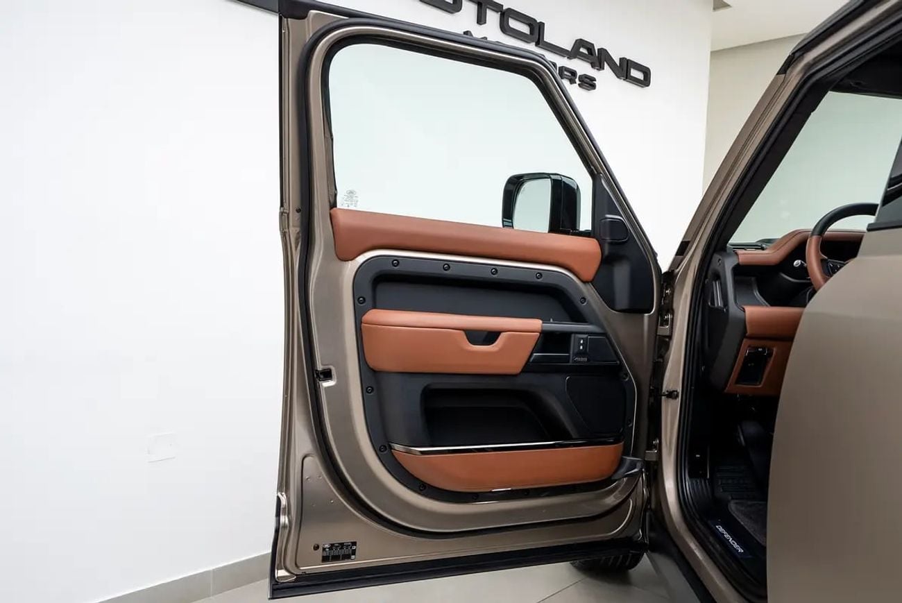 لاند روفر ديفندر P635 OCTA | GCC 5 YEARS WARRANTY | 635 HP | HIGH SPEC