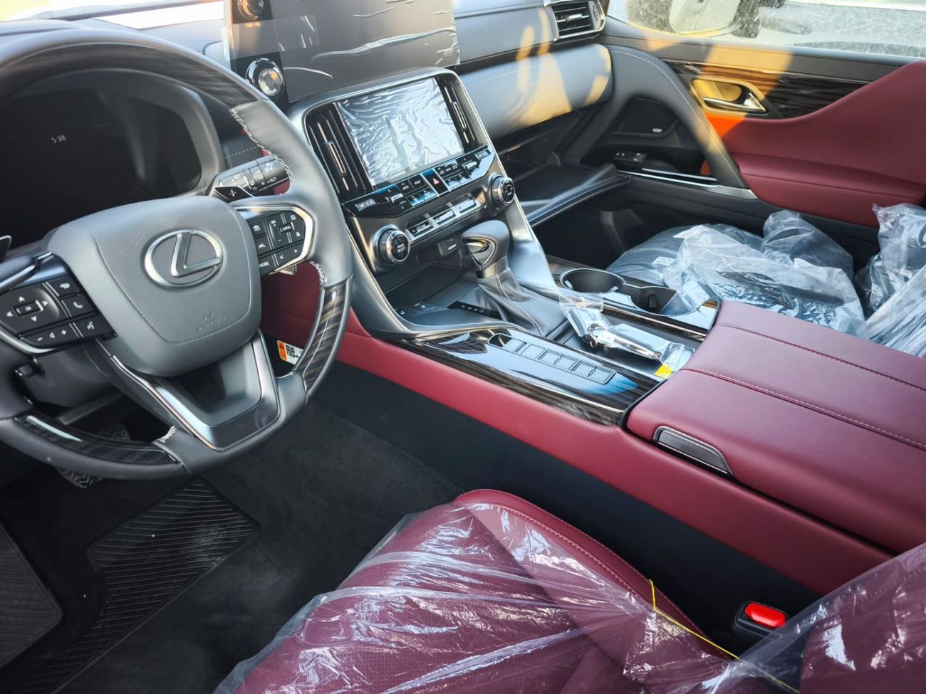 Lexus LX600 SIGNATURE FULL OPTION EUROPE SPECIFICATION(SPECIAL OFFER)