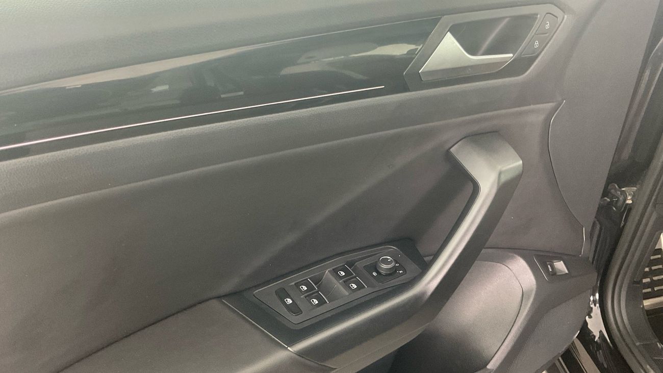 Volkswagen T-ROC SPORT BLACK EDITION | Guaranteed Warranty | 0 Down Payment