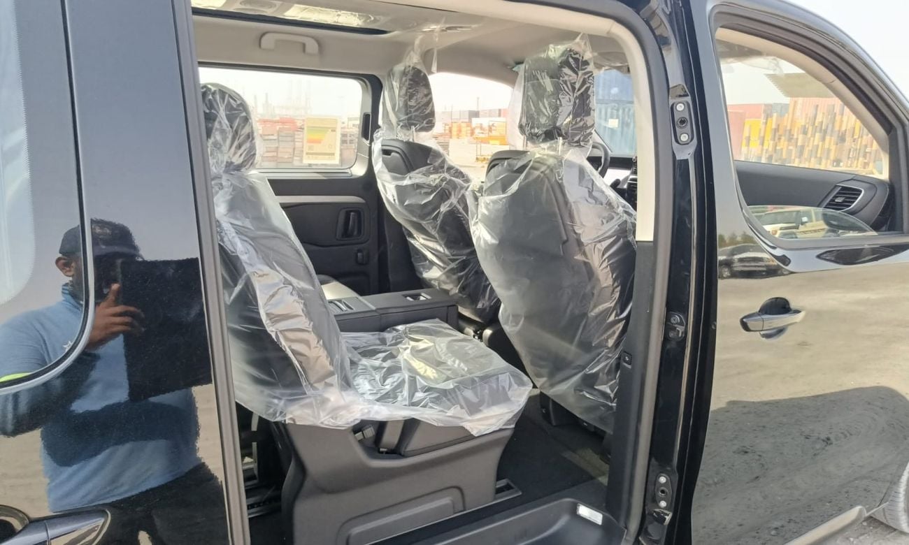 Peugeot Traveller VIP 7 SEATER