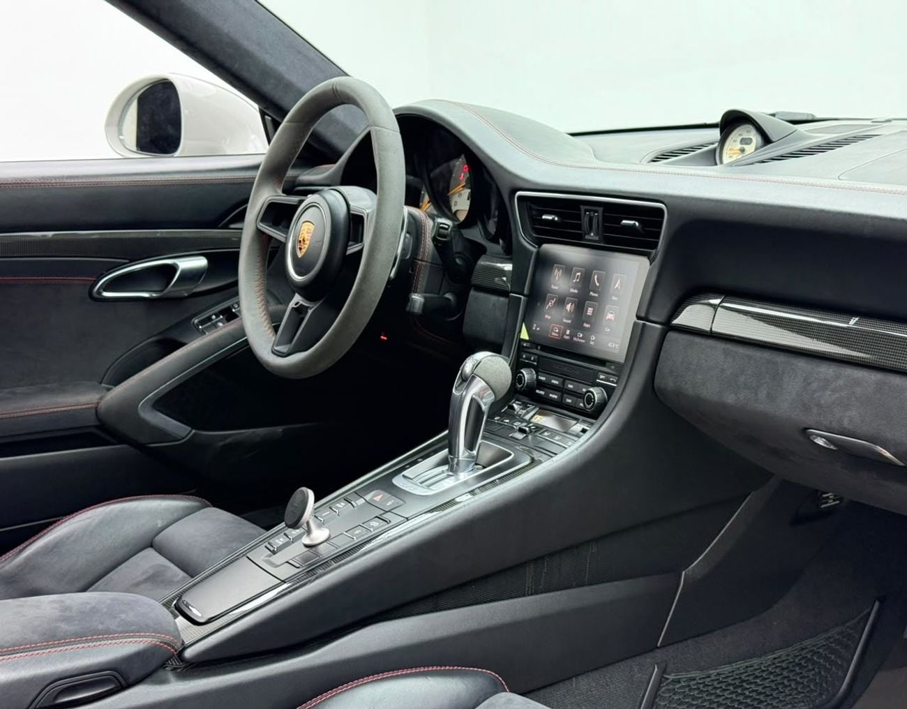 Porsche 911 GT3 2018 Porsche 911 GT3, Full Service History, Carbon Fiber Interior, Fully Loaded, GCC