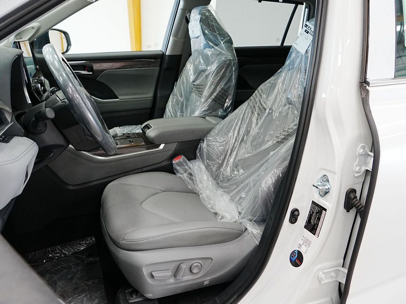 Toyota Highlander LTD HEV 2026 2.5L HYBRID 7-SEATS GCC BRAND NEW 0KM