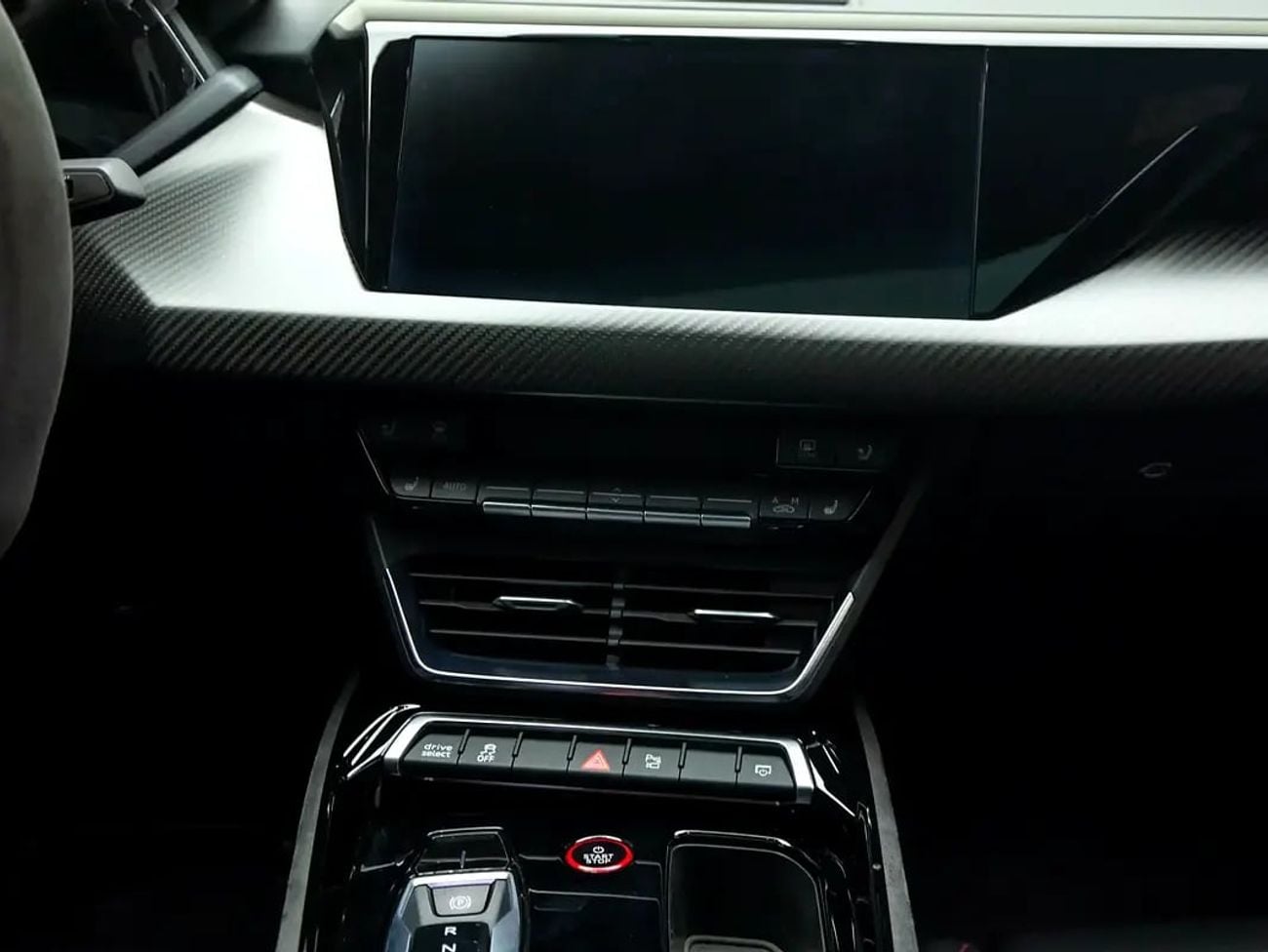 Audi e-tron GT quattro | GCC Spec | Dealer Warranty and Service Contract
