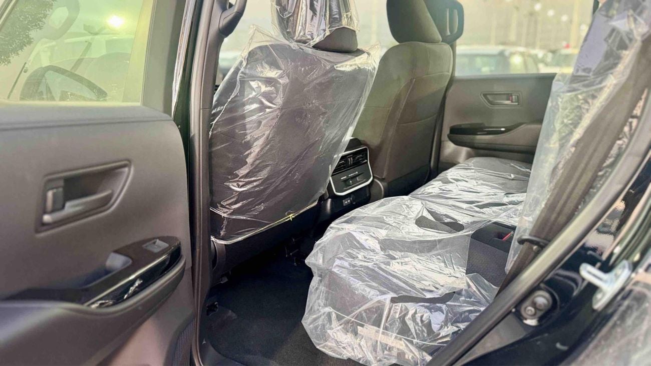 Toyota Land Cruiser GXR BASIC BLACK INTERIOR 2025