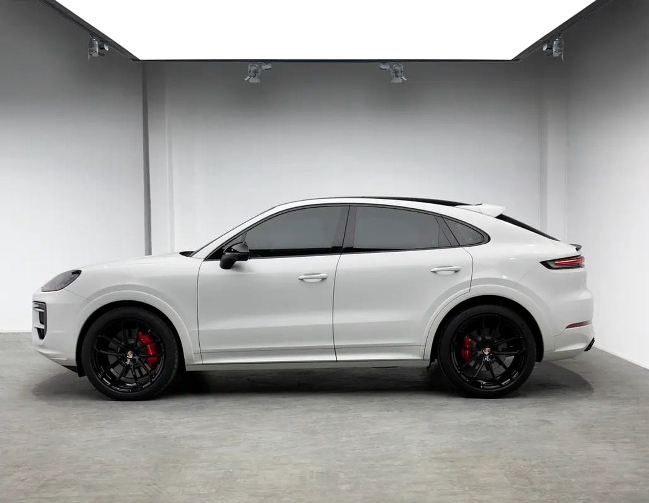 Porsche Cayenne S Unlimited KMS Warranty • FDSH • GCC Spec