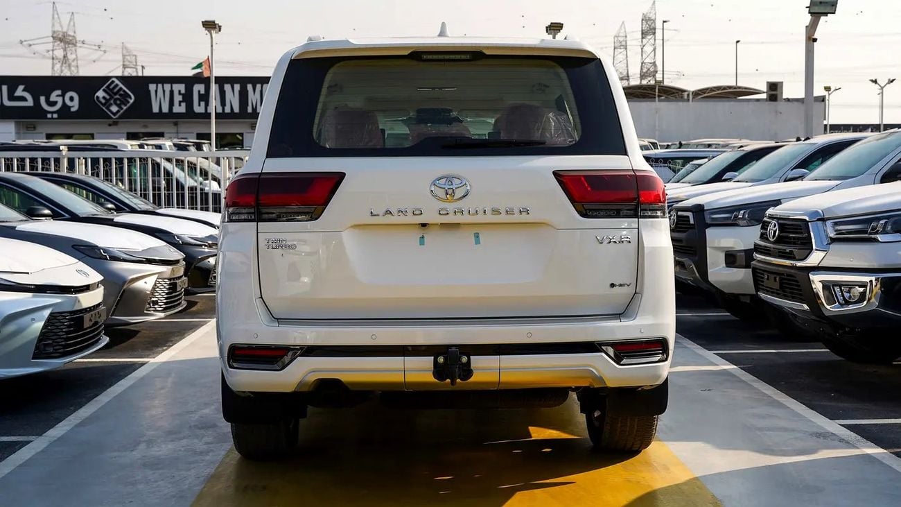 Toyota Land Cruiser VXR / VXR 3.5L HYBRID GCC Specs