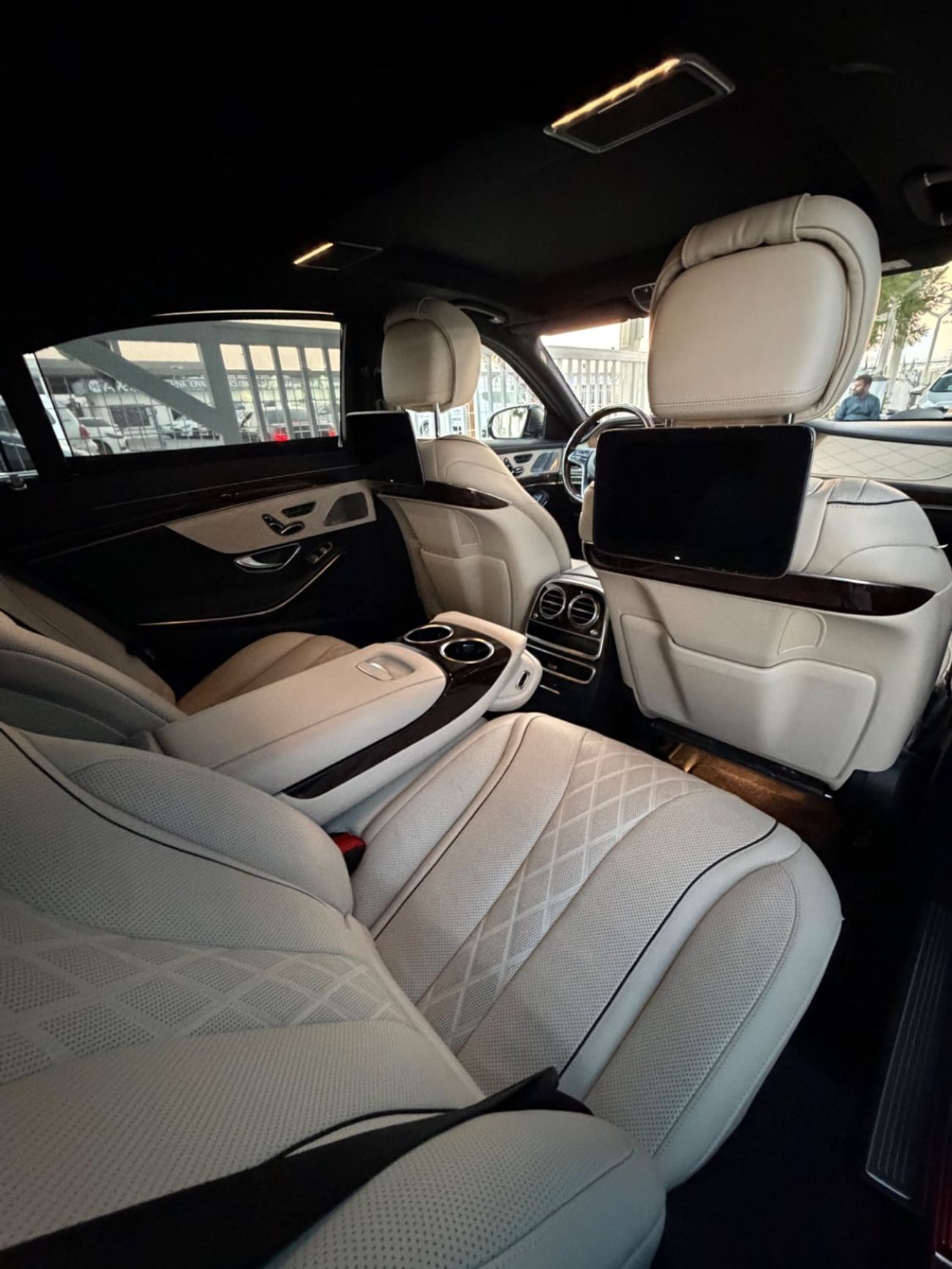 Mercedes Benz S600 LWB V12