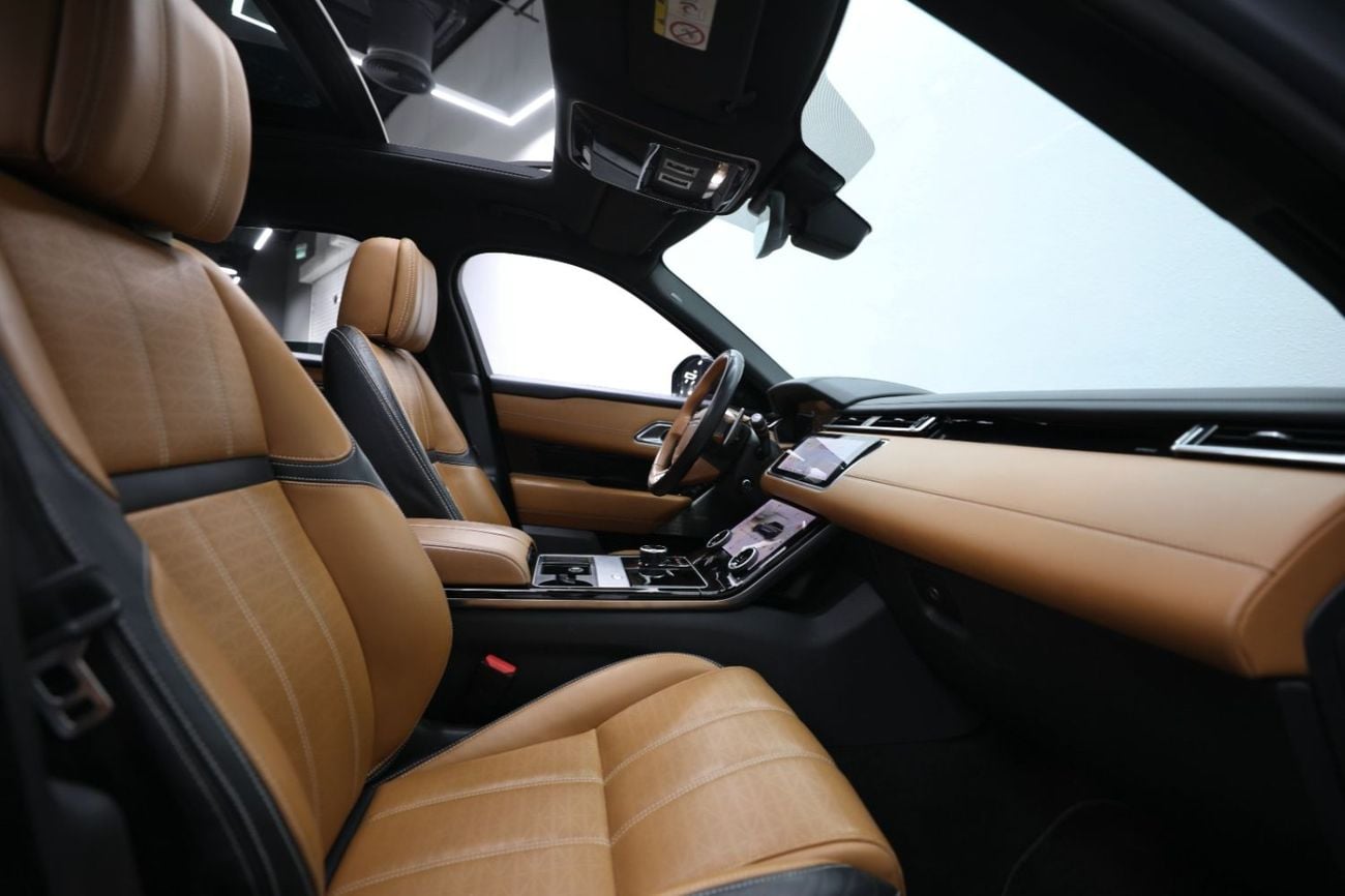 Land Rover Range Rover Velar R-DYNAMIC HSE Land Rover Range Rover Velar