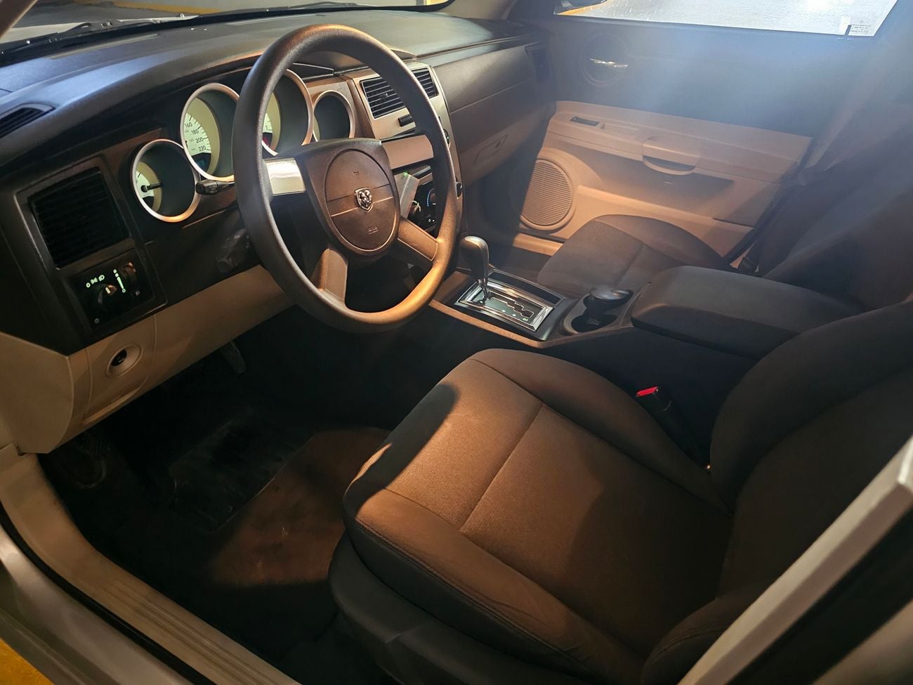 Dodge Charger SXT TOP SUN ROOF NAV DVD