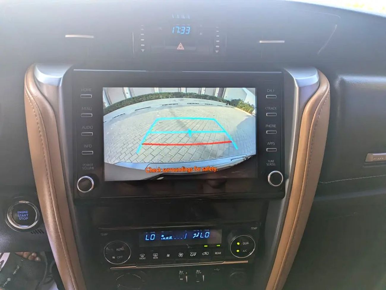 Toyota Fortuner VXR GCC specs interior and Exterior Excellent Condition V6 4.0L